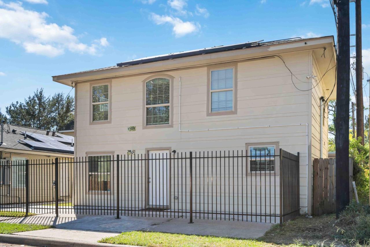 Stunning & Vibrant Apt 7 Min From Tx Med Center Houston Exterior photo